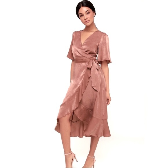 NWT Lulu's Large Wrapped Up in Love Satin Faux-Wrap Short Sleeve Midi Dress - Picture 2 of 15